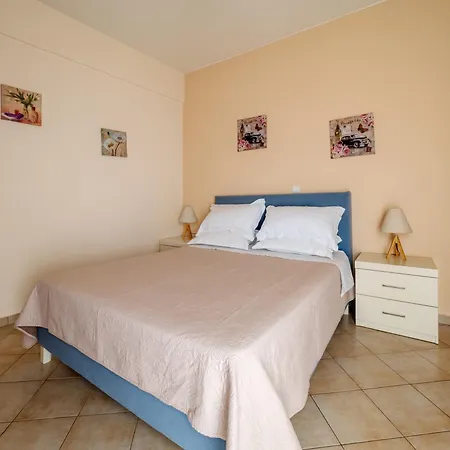 Holiday home Alexandra House *